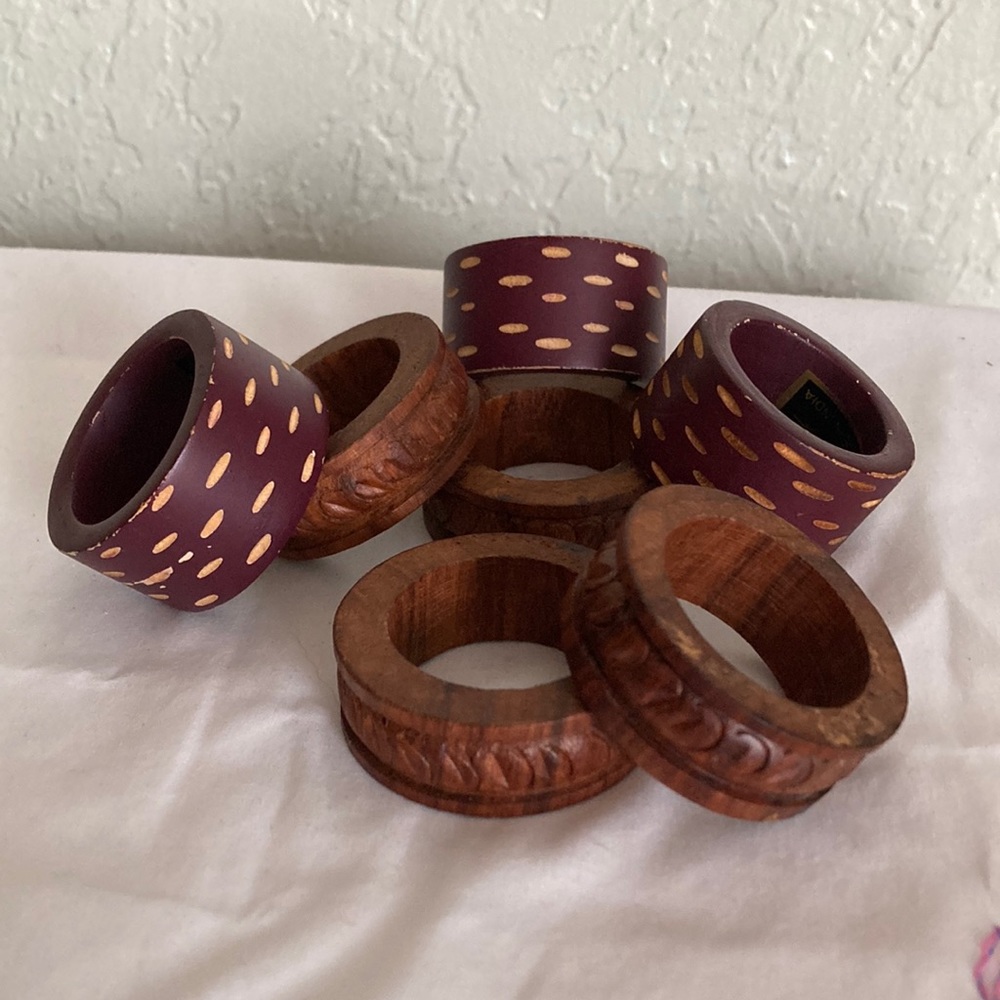 Vintage Round Wood Carved Napkin Rings Set Of 7 Teak Not matching  Modern India
